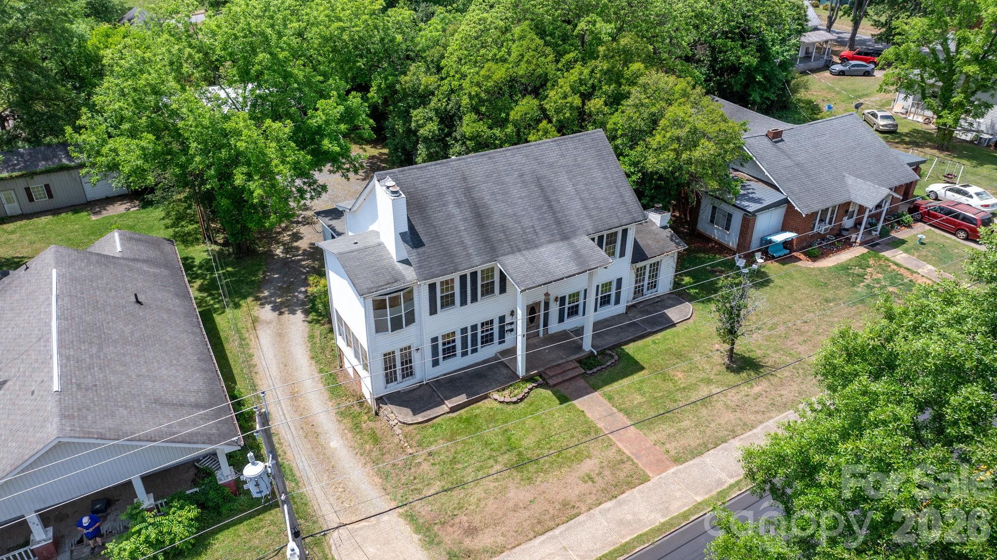 160 & 164 Arlington Street Forest City NC 28043