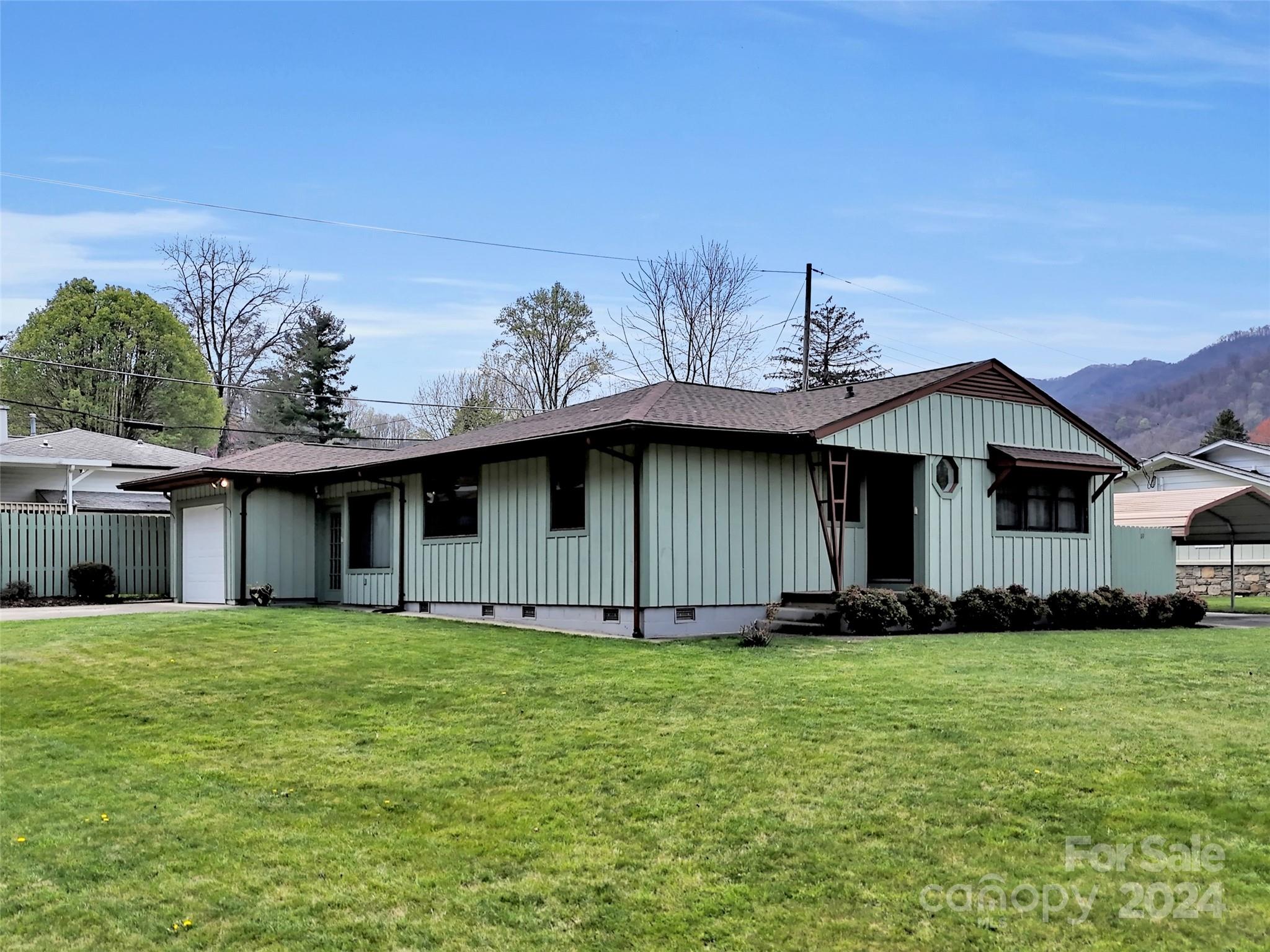 19 Grandview Circle Waynesville NC 28786