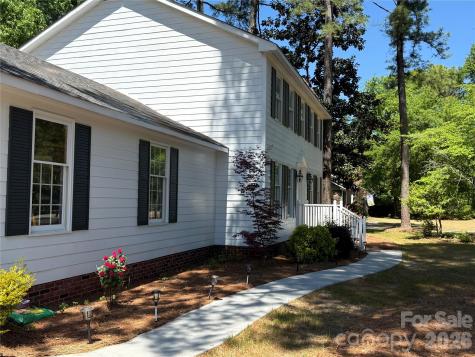 12760 Woodbridge Drive Laurinburg NC 28352