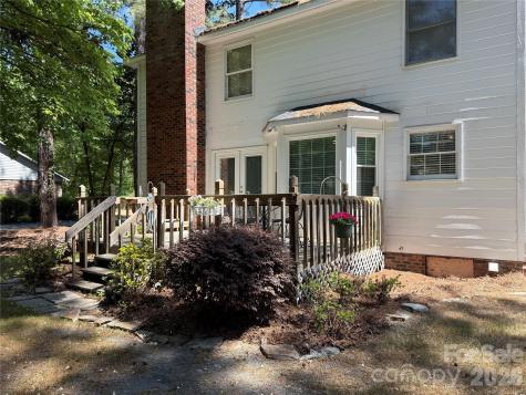 12760 Woodbridge Drive Laurinburg NC 28352