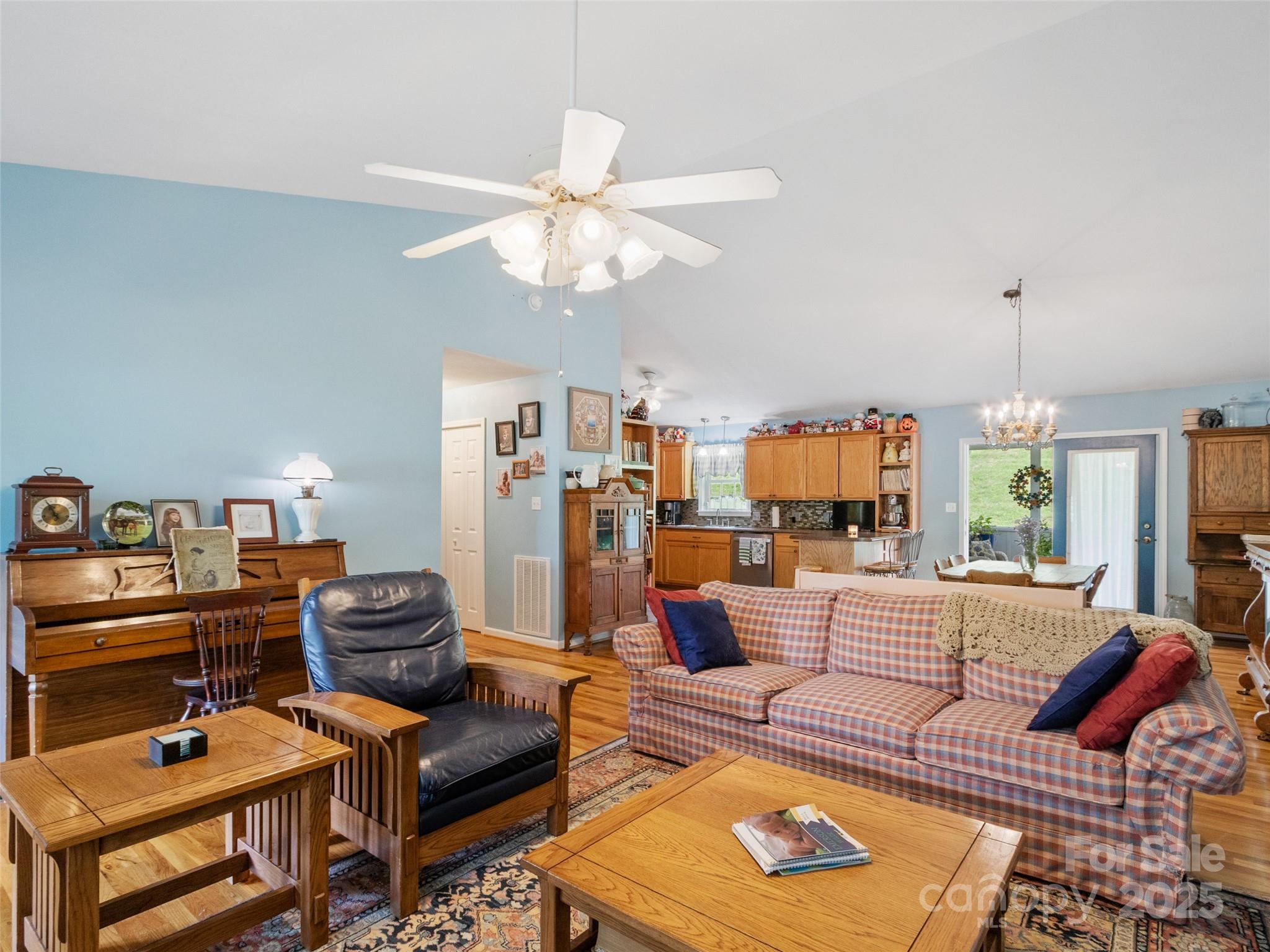 17 Gun Flint Drive Burnsville NC 28714