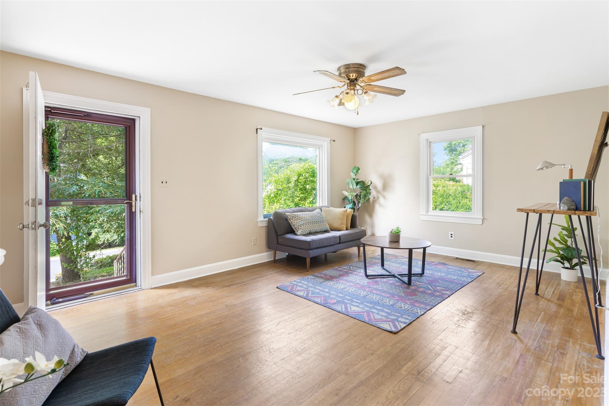 14 Morris Street Asheville NC 28806