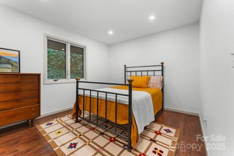 30 Hawktree Lane Waynesville NC 28786