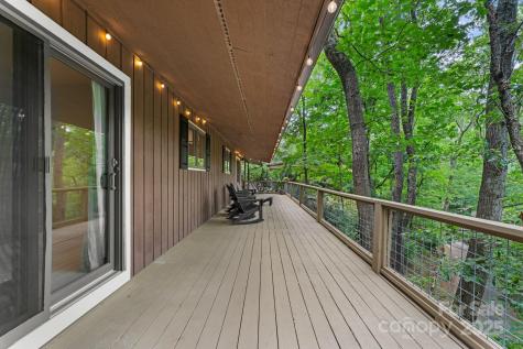 30 Hawktree Lane Waynesville NC 28786