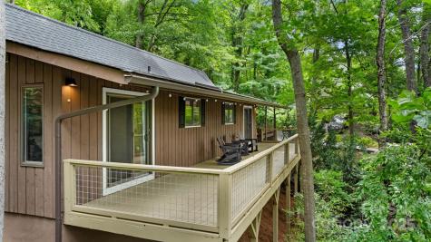 30 Hawktree Lane Waynesville NC 28786