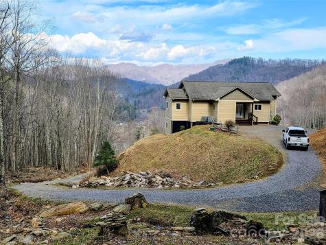 254 Ray Mine Road Burnsville NC 28714