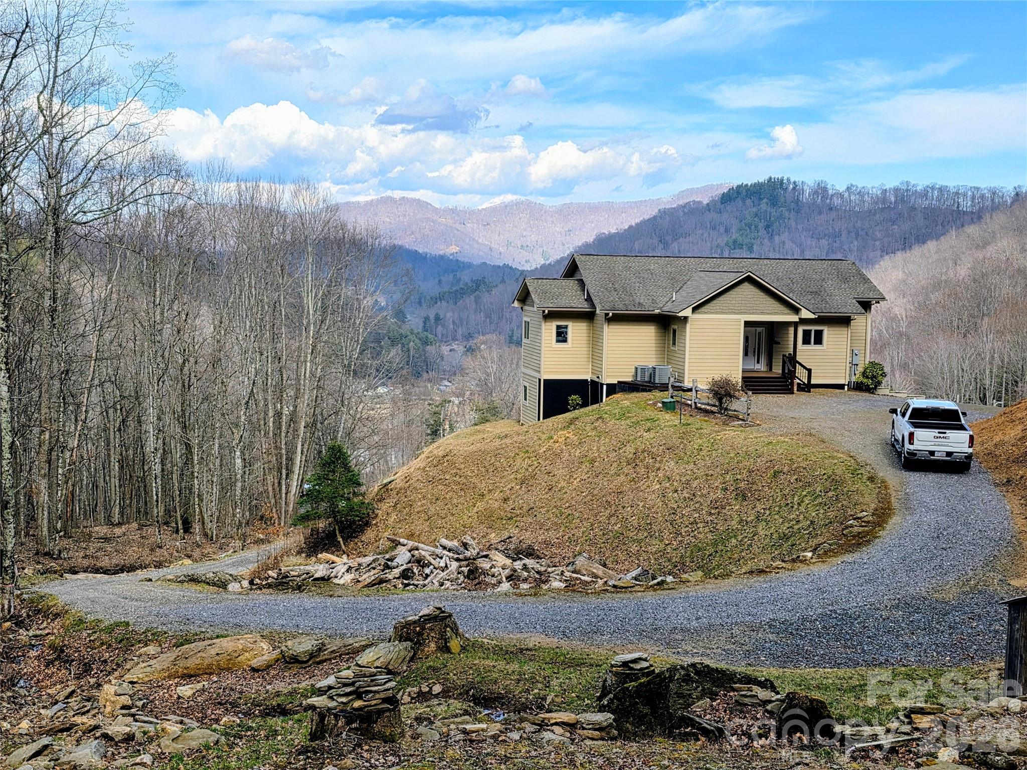 Burnsville NC, 254 Ray Mine Road