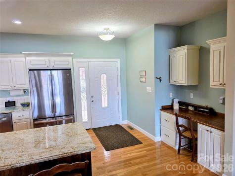 254 Ray Mine Road Burnsville NC 28714
