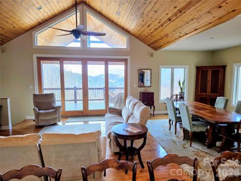 254 Ray Mine Road Burnsville NC 28714