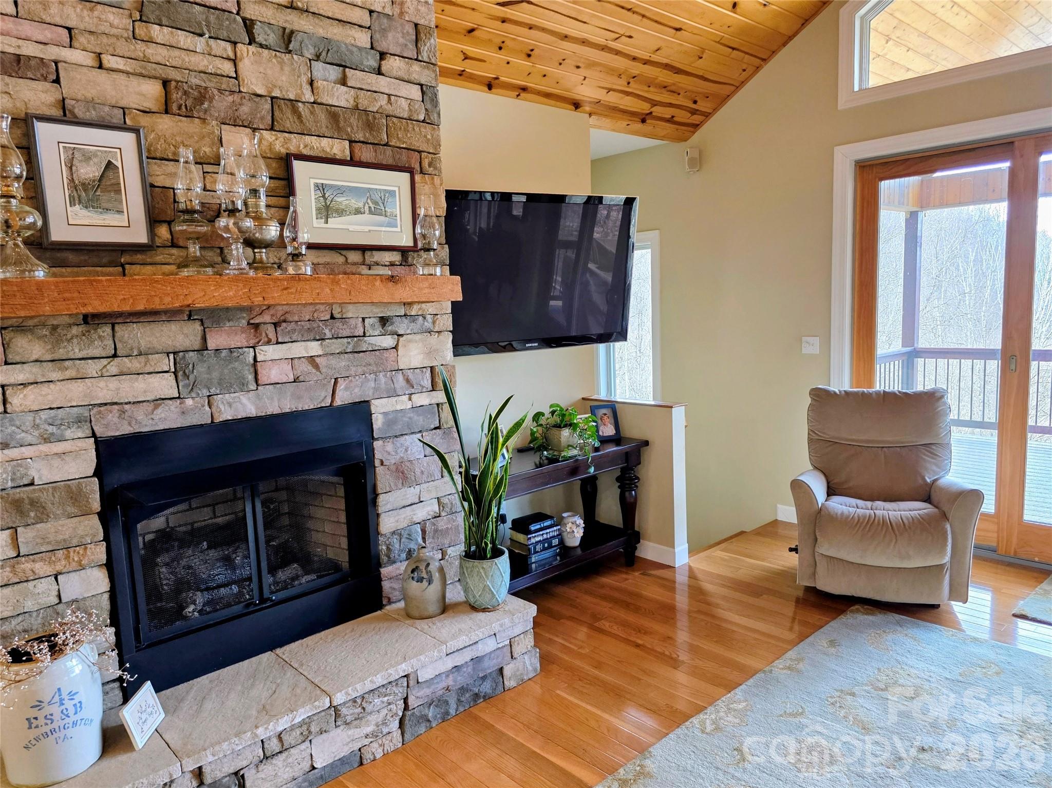 254 Ray Mine Road Burnsville NC 28714