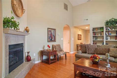 13 Stonebridge Drive Asheville NC 28805