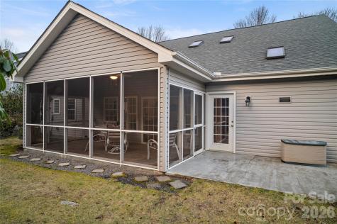 13 Stonebridge Drive Asheville NC 28805