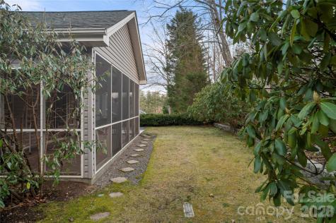 13 Stonebridge Drive Asheville NC 28805