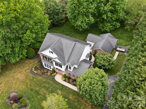 103 Berry Hill Drive Hendersonville NC 28791