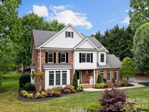 103 Berry Hill Drive Hendersonville NC 28791