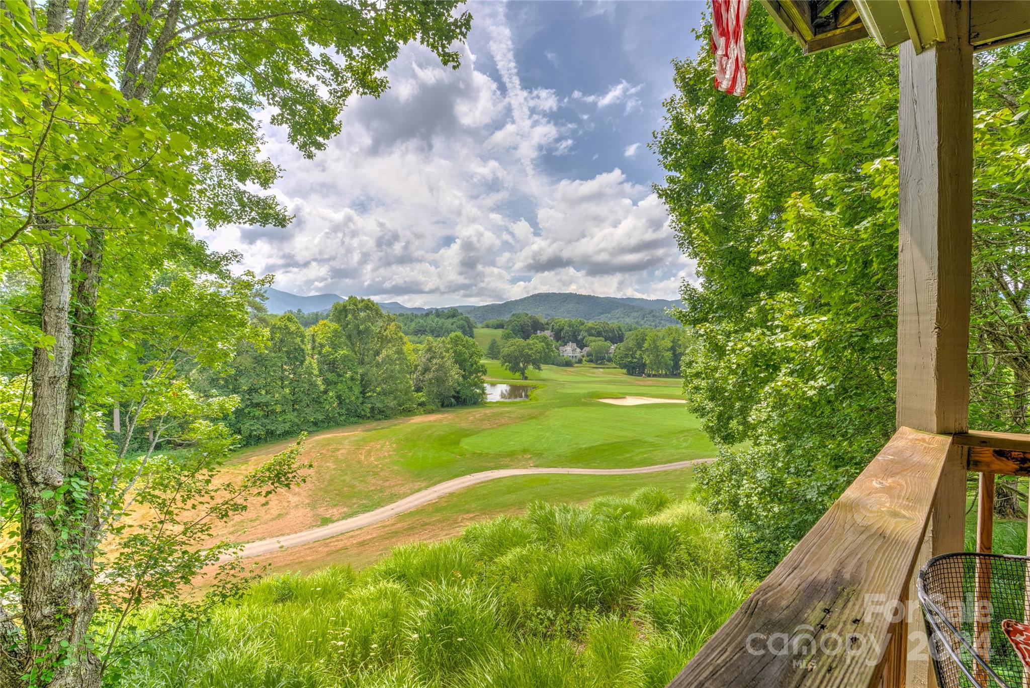 6 Manor Way Weaverville NC 28787