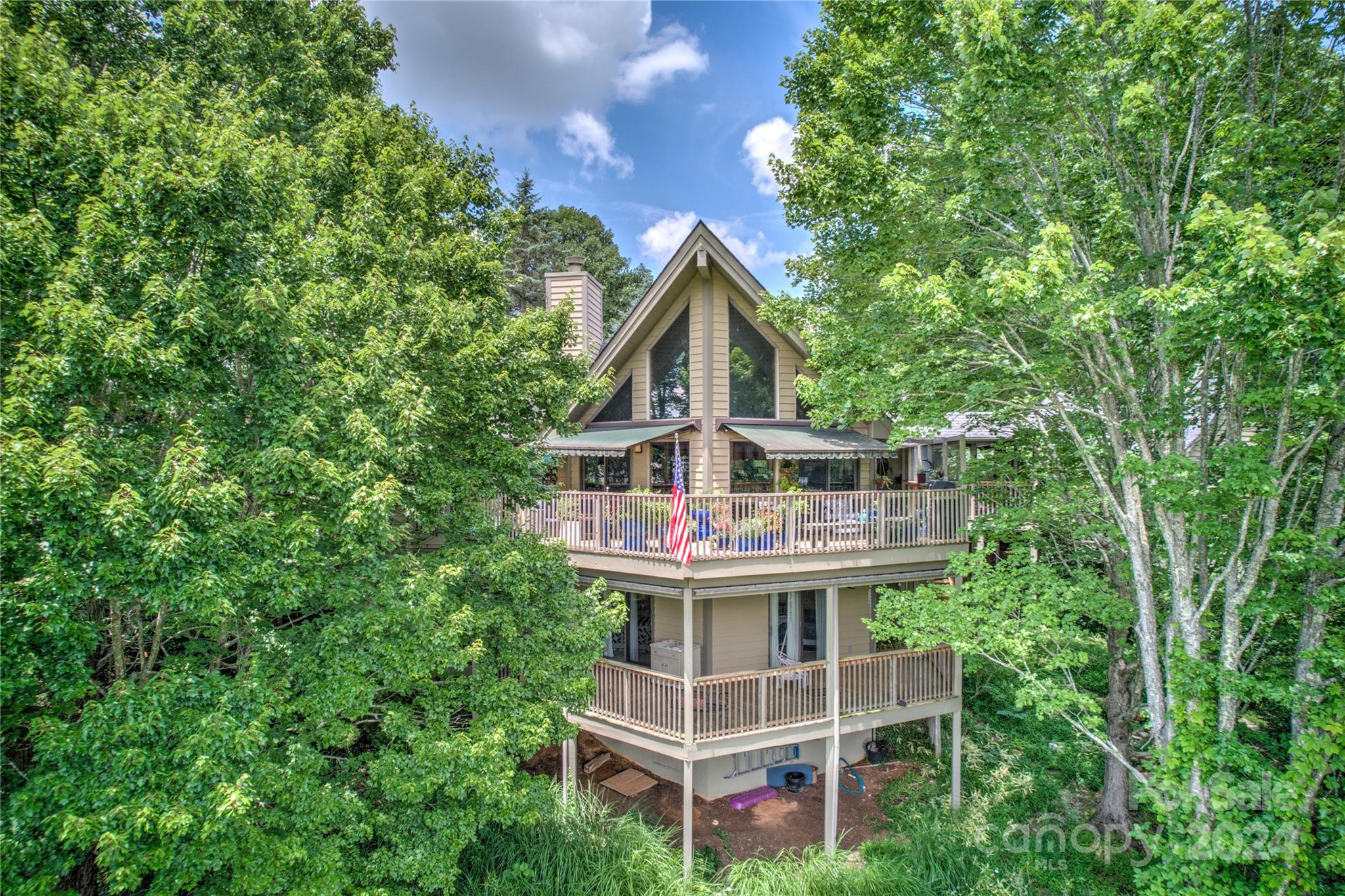 6 Manor Way Weaverville NC 28787