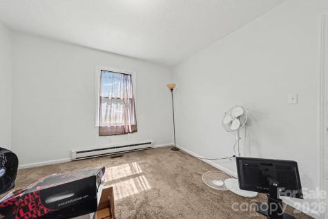 1332 Poston Circle Gastonia NC 28054