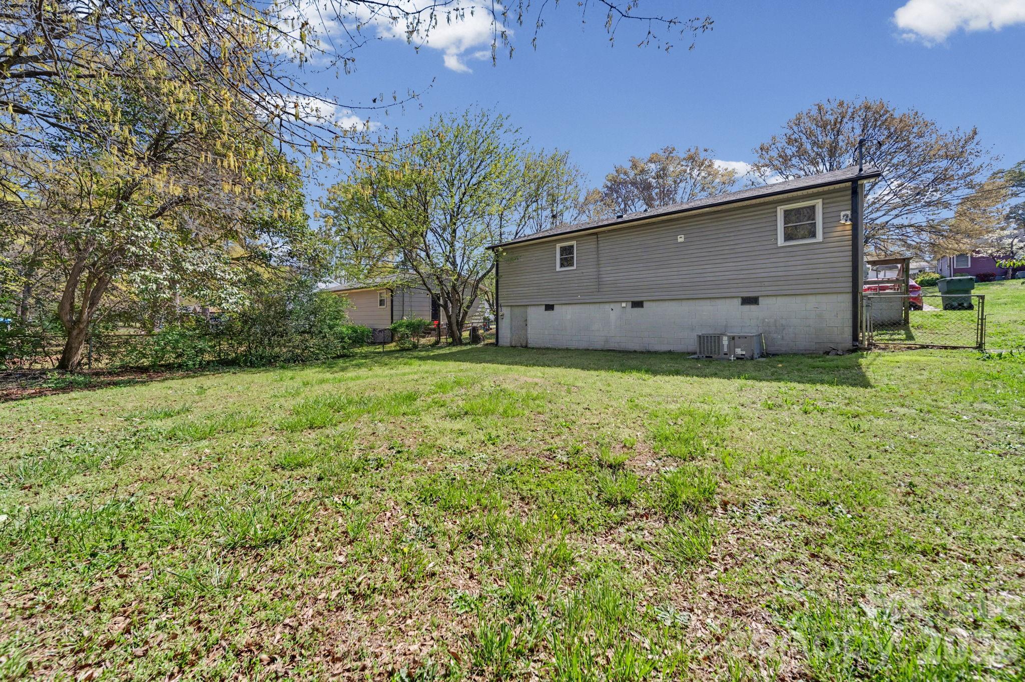 1332 Poston Circle Gastonia NC 28054