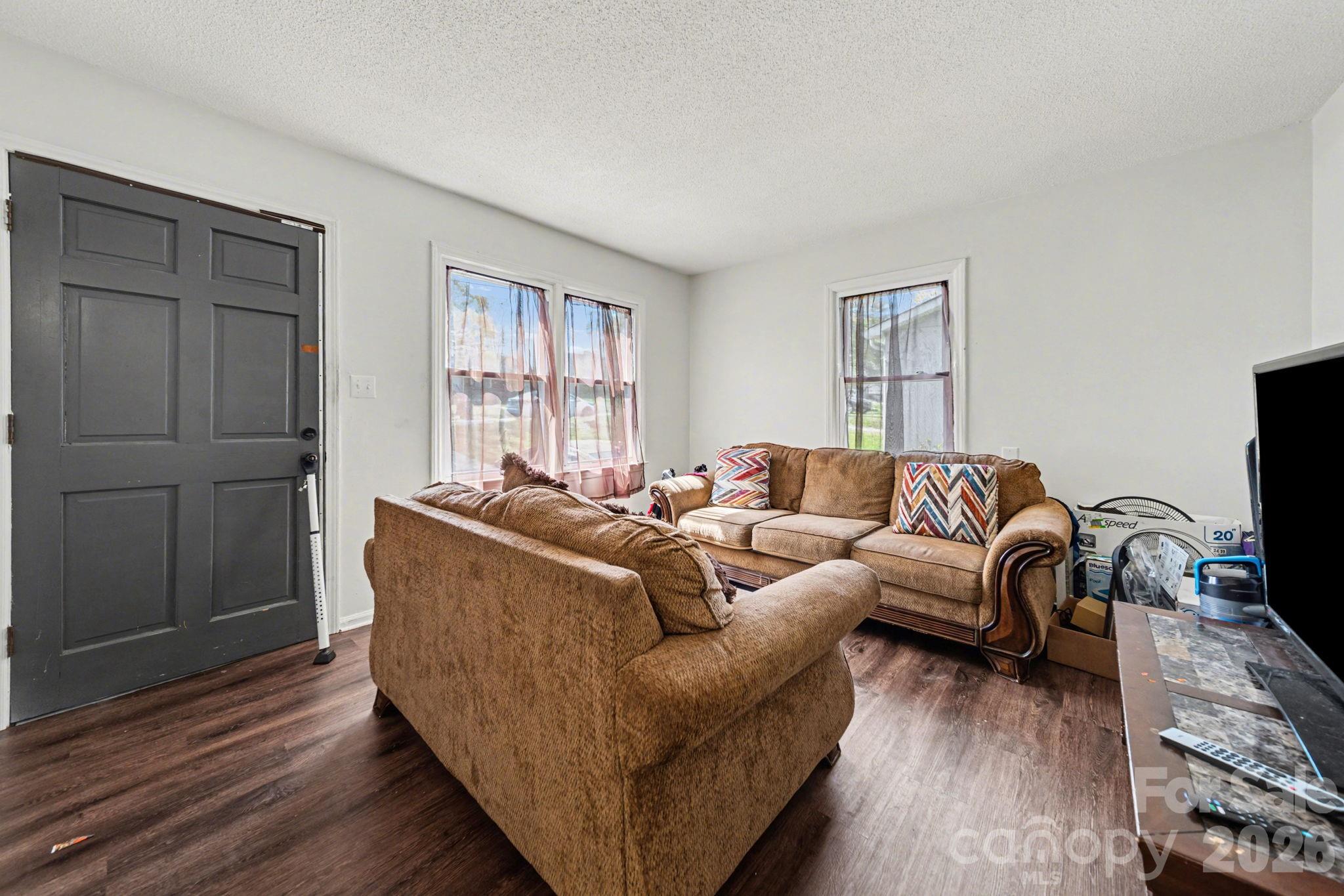 1332 Poston Circle Gastonia NC 28054
