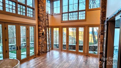 205 Sarsparilla Court Sapphire NC 28774