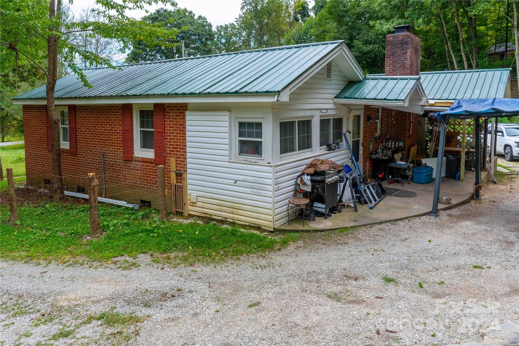 603 Halsbury Avenue Hendersonville NC 28791