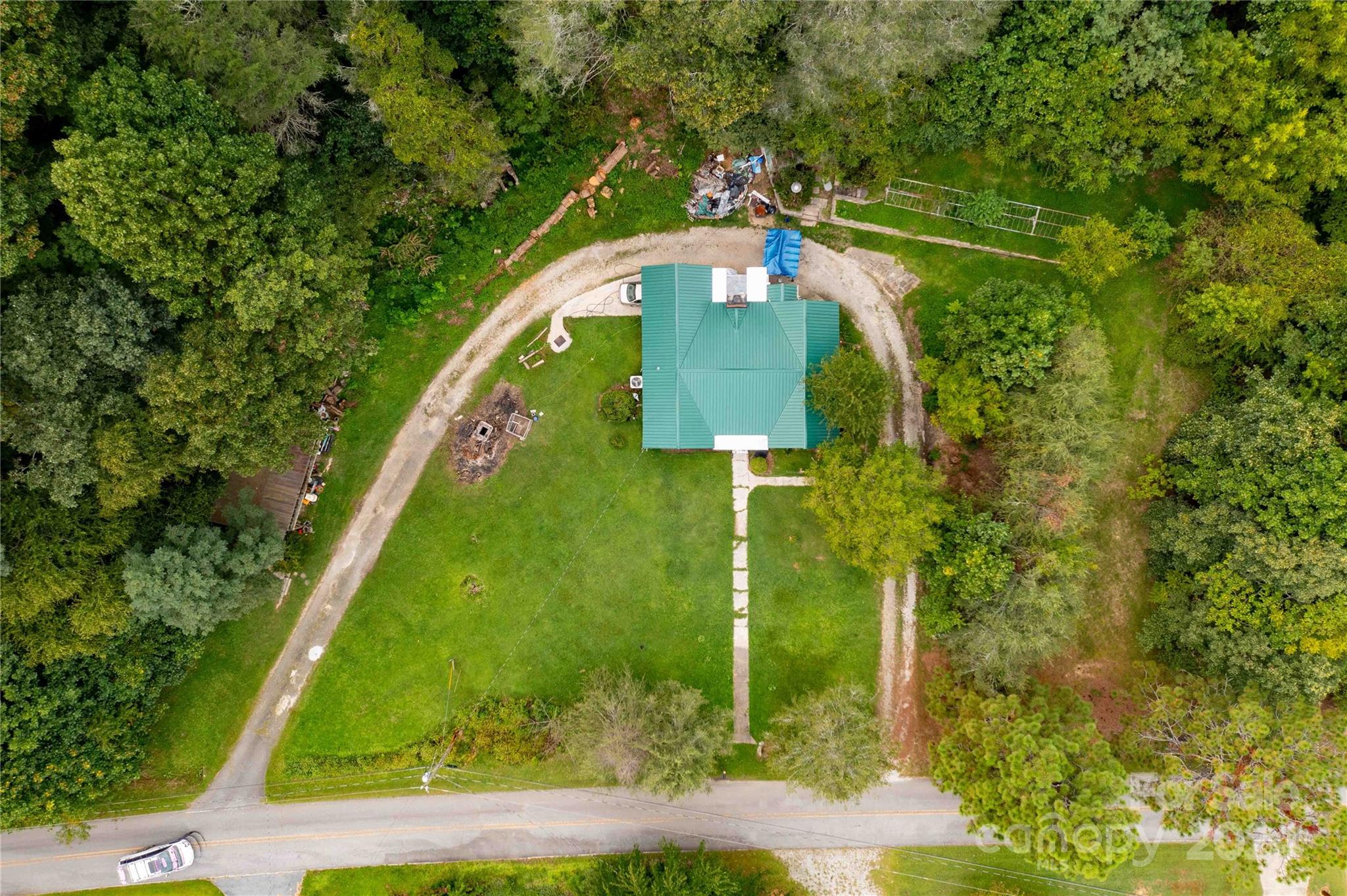 603 Halsbury Avenue Hendersonville NC 28791