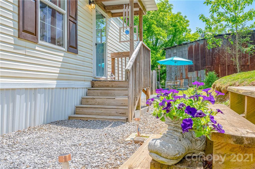 29 Herschel King Drive Candler NC 28715