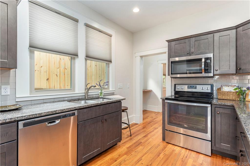 44 Hollywood Street Asheville NC 28801