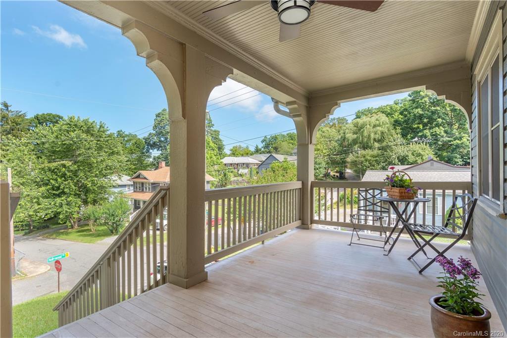 44 Hollywood Street Asheville NC 28801