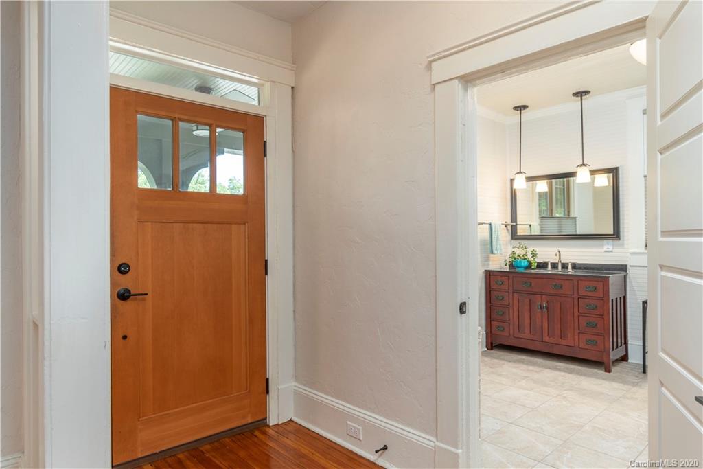 44 Hollywood Street Asheville NC 28801