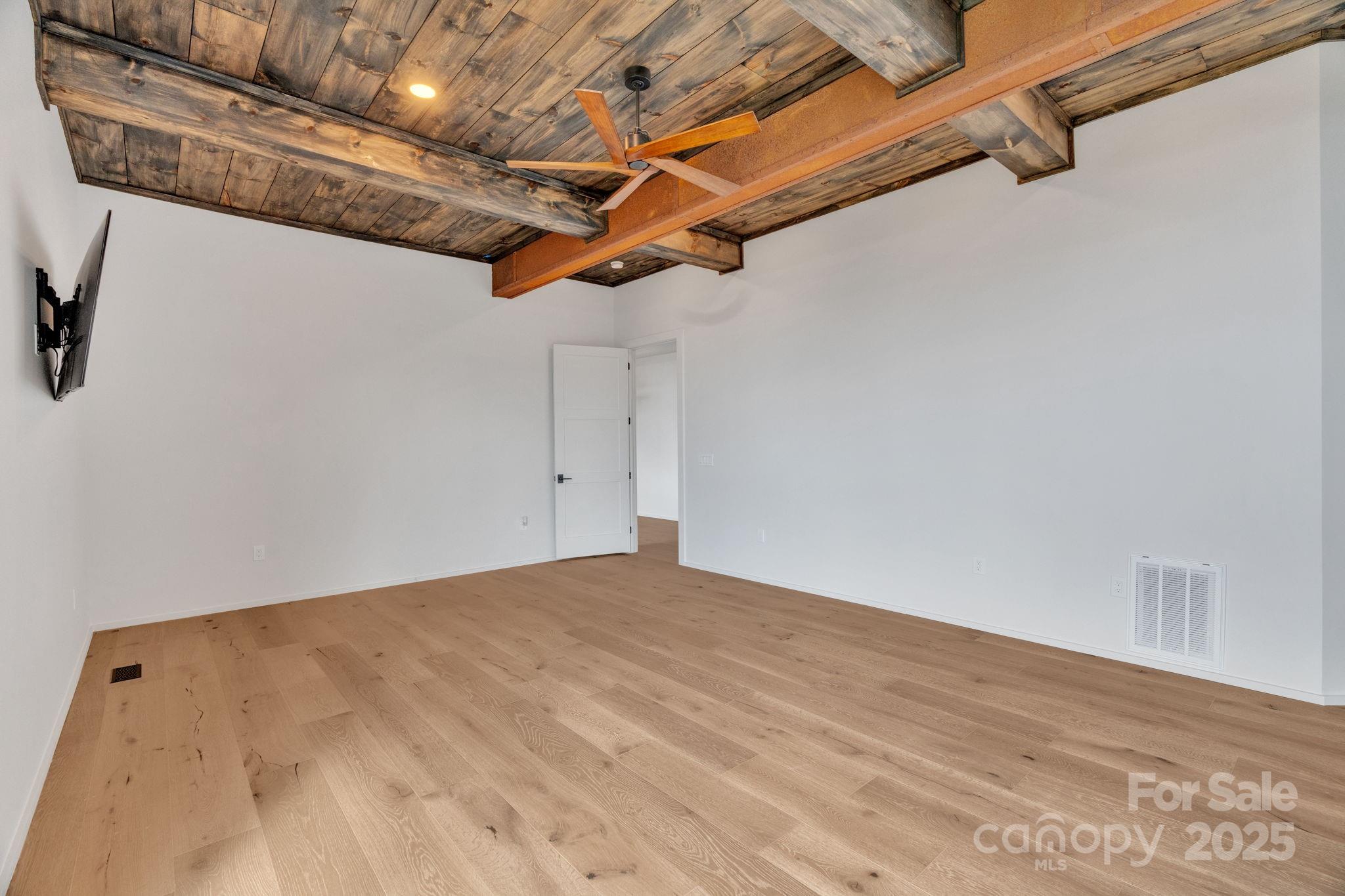 294 Silver Eagle Trail Banner Elk NC 28604