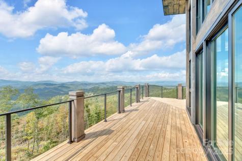 294 Silver Eagle Trail Banner Elk NC 28604