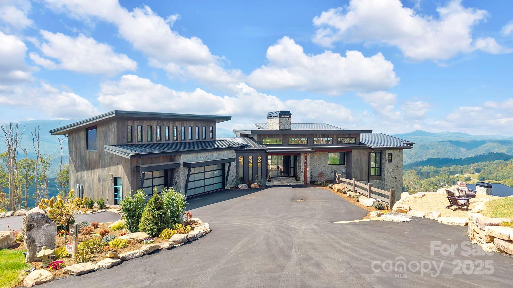 294 Silver Eagle Trail Banner Elk NC 28604