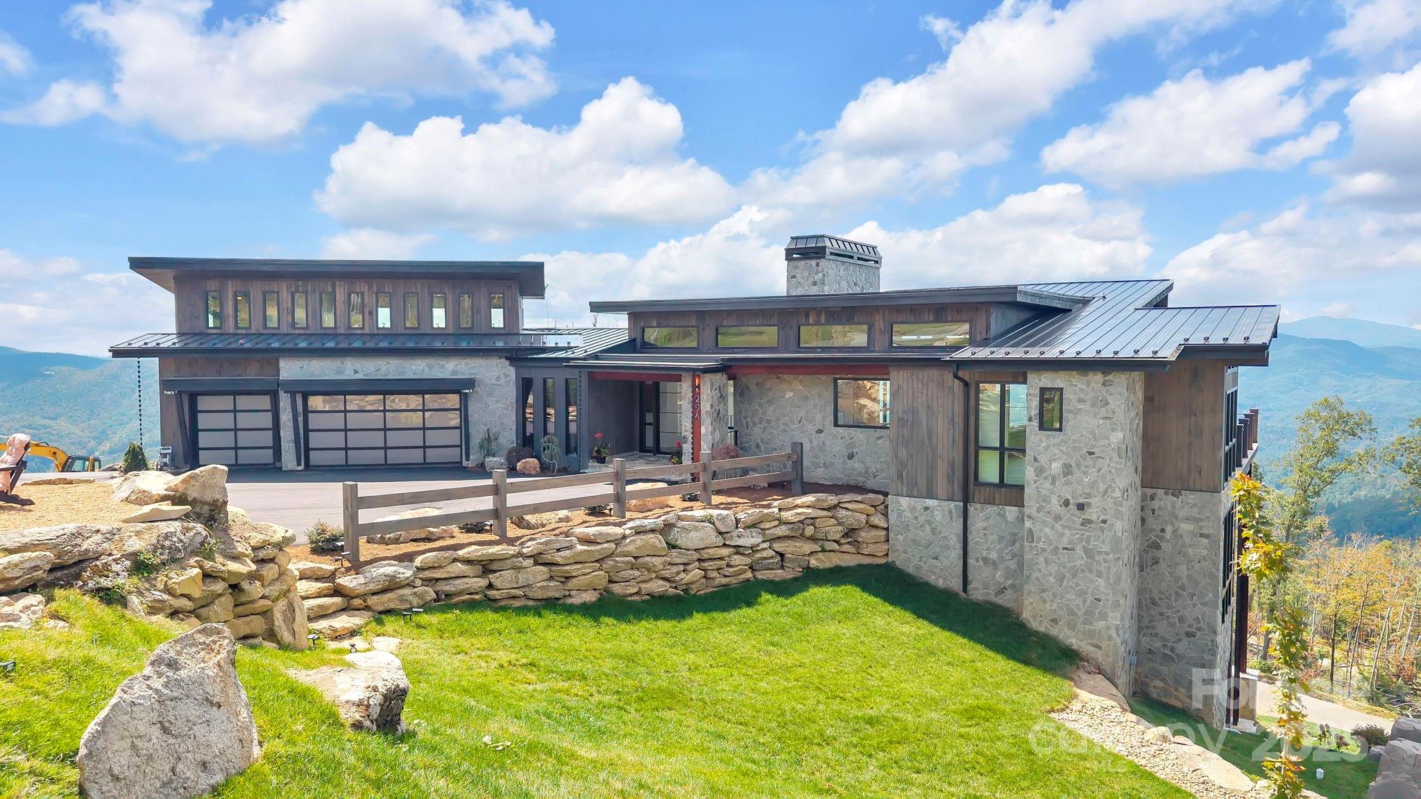 294 Silver Eagle Trail Banner Elk NC 28604