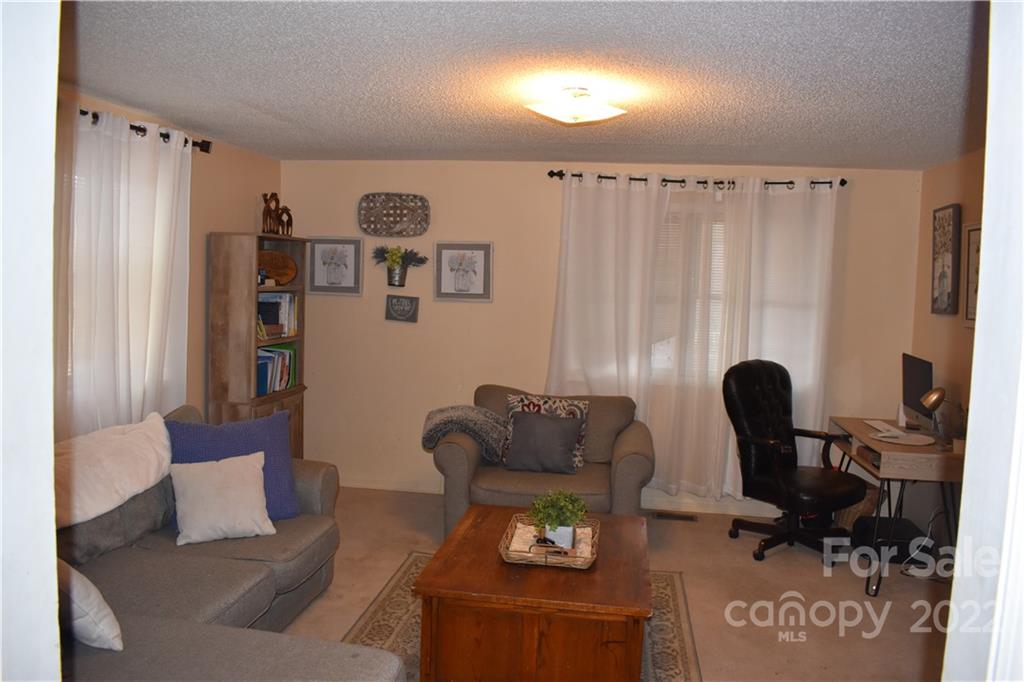50 Roberta Street Marion NC 28752
