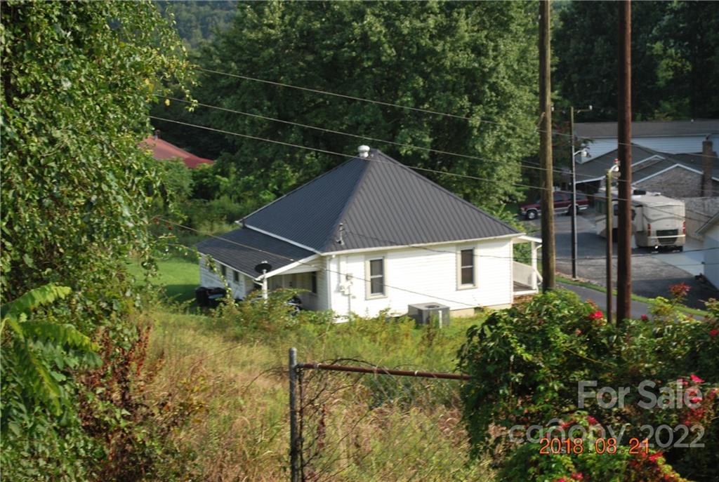 50 Roberta Street Marion NC 28752