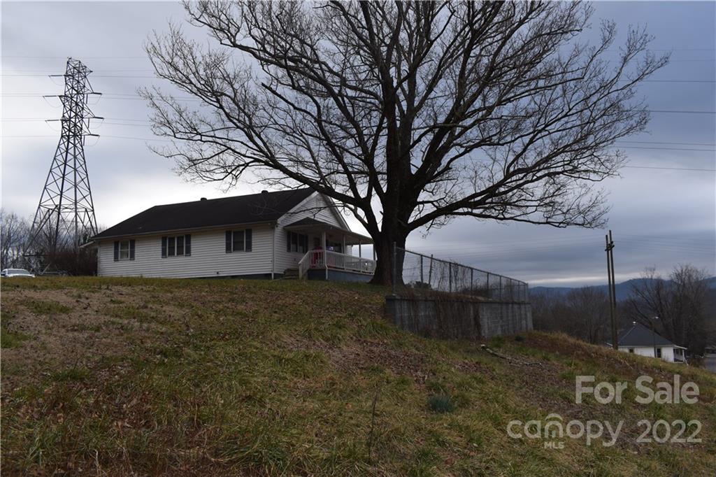 50 Roberta Street Marion NC 28752