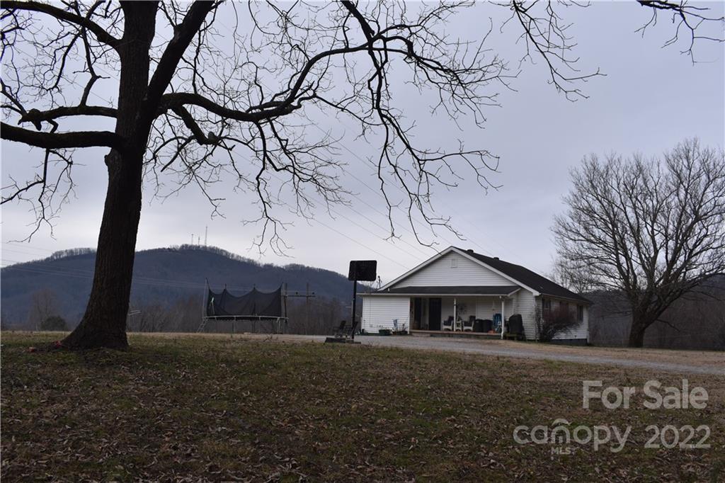 50 Roberta Street Marion NC 28752