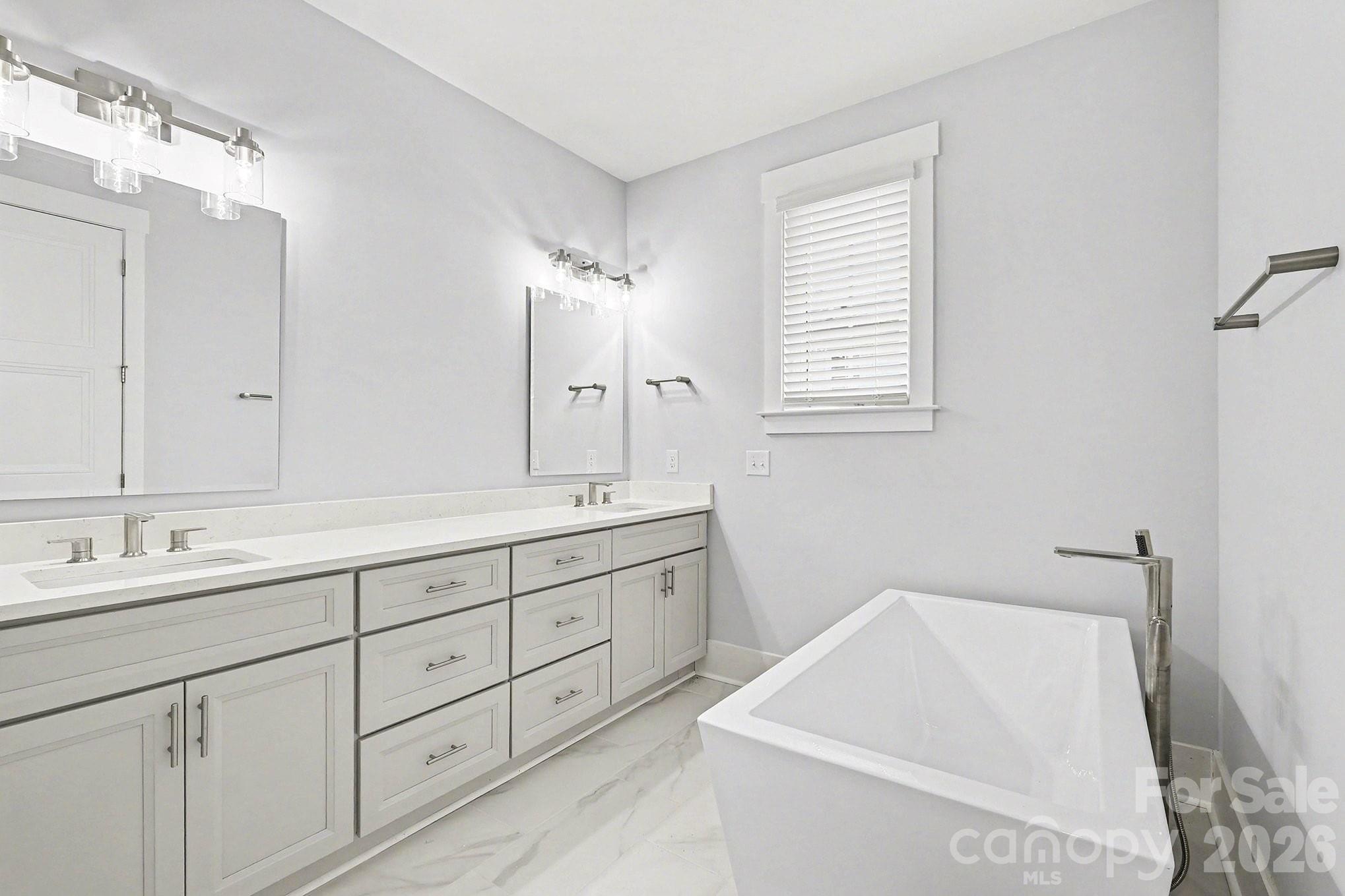 2305 Sanders Avenue Charlotte NC 28216