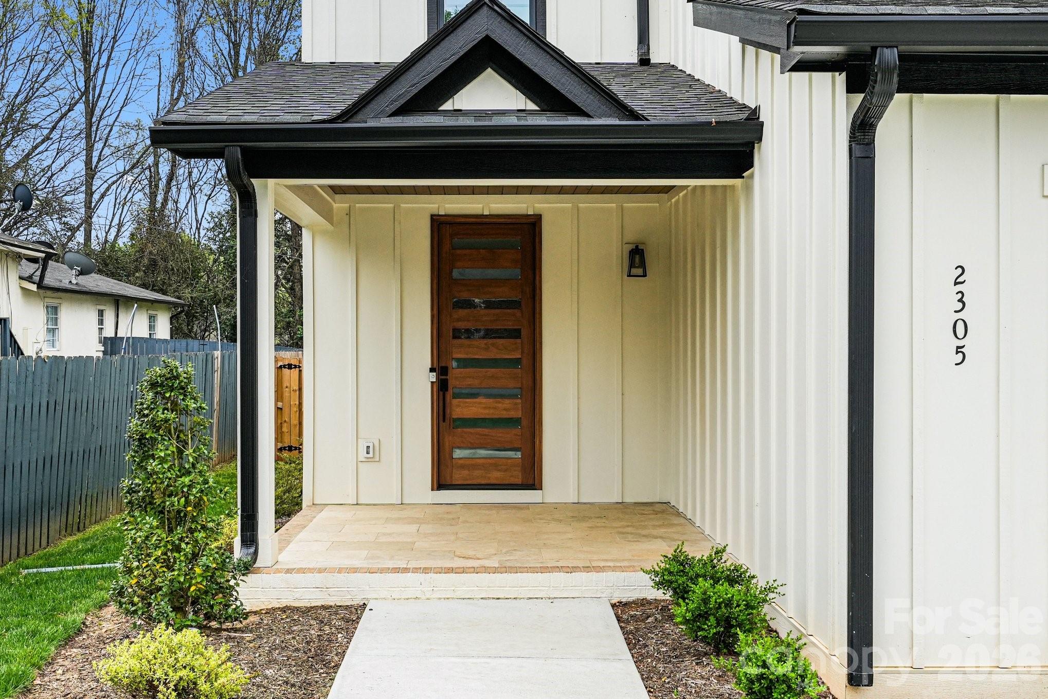 2305 Sanders Avenue Charlotte NC 28216
