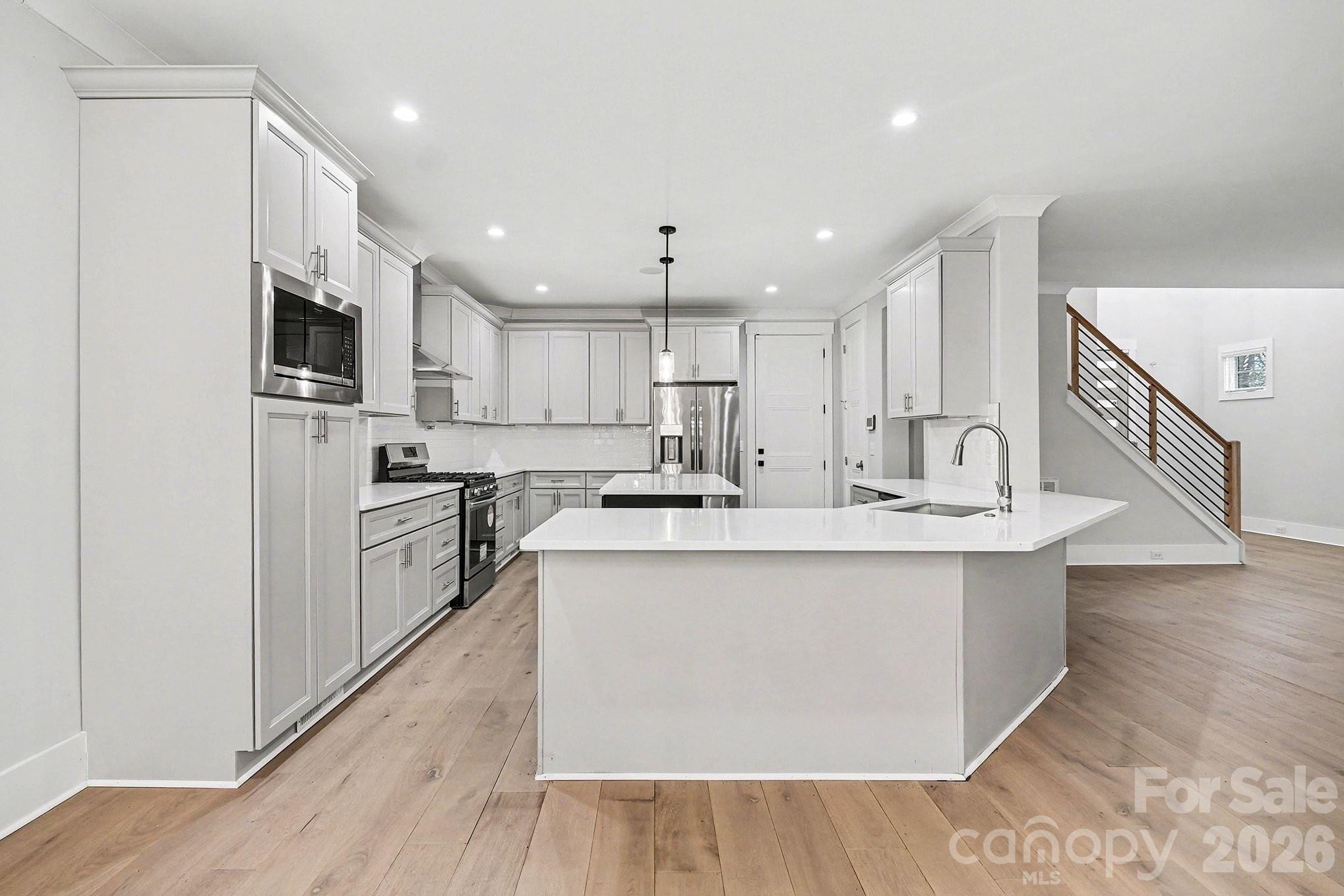 2305 Sanders Avenue Charlotte NC 28216