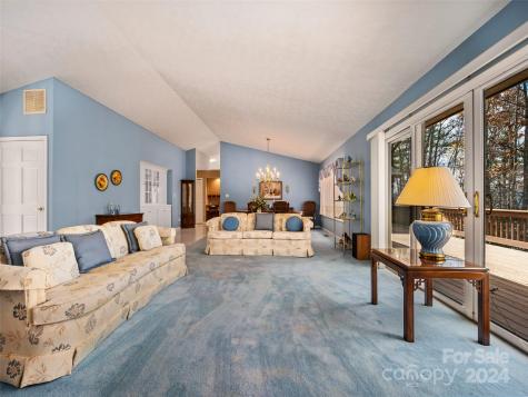 70 Old Hickory Trail Hendersonville NC 28739