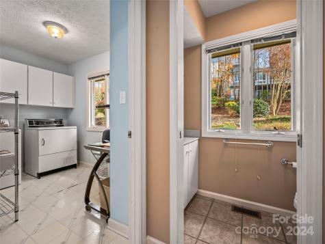 70 Old Hickory Trail Hendersonville NC 28739