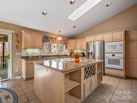 70 Old Hickory Trail Hendersonville NC 28739