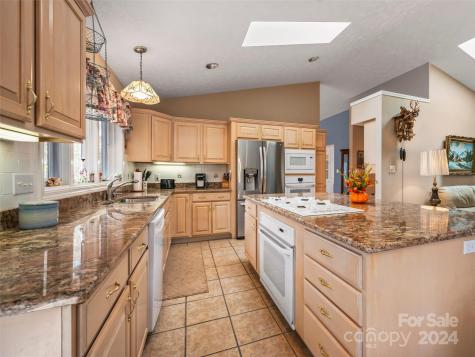 70 Old Hickory Trail Hendersonville NC 28739