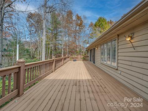 70 Old Hickory Trail Hendersonville NC 28739