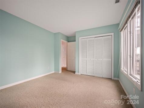 70 Old Hickory Trail Hendersonville NC 28739