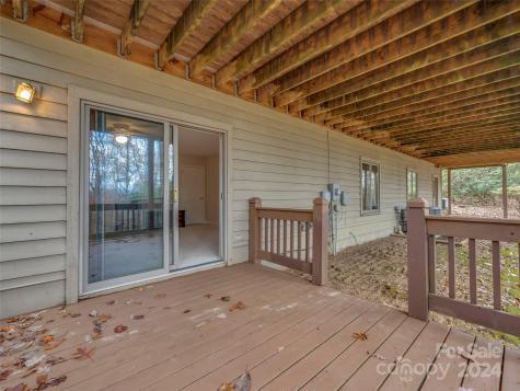 70 Old Hickory Trail Hendersonville NC 28739