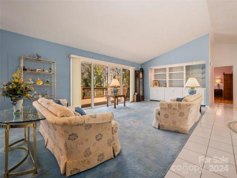 70 Old Hickory Trail Hendersonville NC 28739
